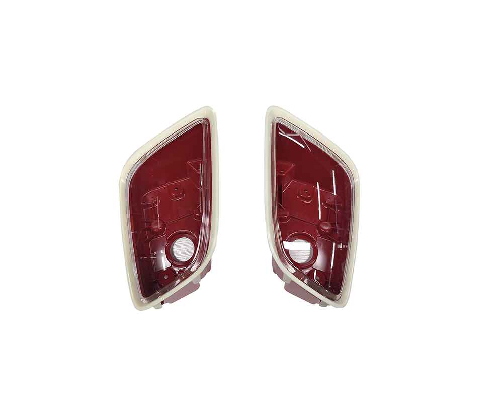 Overmolding Sports Car Headlight